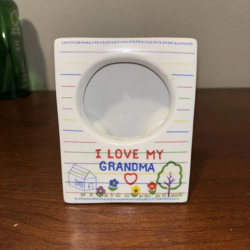 Vintage 90's “I Love My Grandma” Ceramic Frame 4